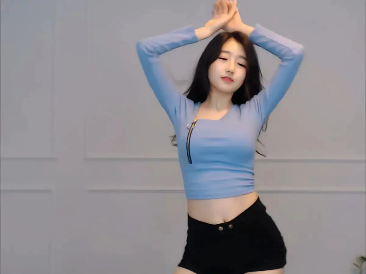 《onlyfans每日大赛徐雅终极剪辑》免费观看-onlyfans每日大赛在线抢先看高清版-抖音爆款徐雅8月加长版终极剪辑-徐雅高能瞬间无删减播放