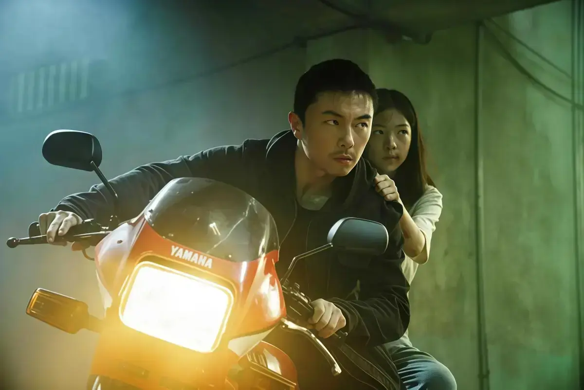 电影《火遮眼》完整版HD在线看 - 谢苗主演未删减动作片《火遮眼》 - 夸克迅雷云盘免费下载资源
