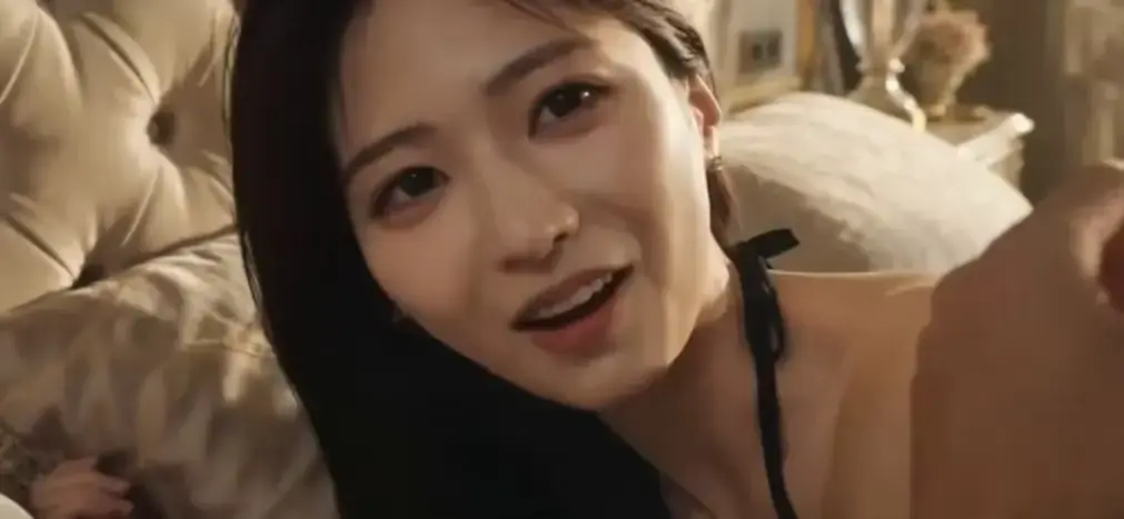 《B中爱情故事》黄豆AI短剧全集完整版免费观看-4K高清无删减资源-B中爱情故事百度网盘一键转存-纯净无广告在线播放
