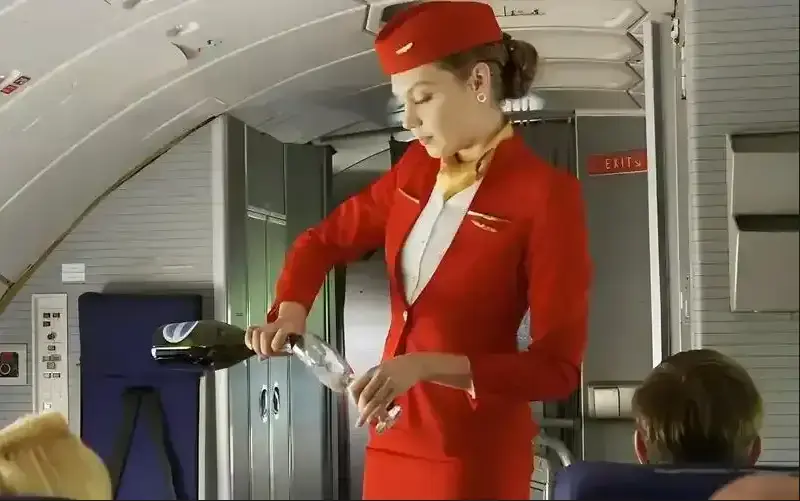 《法国航空》法国经典电影全集在线观看-《法国航空》高清无删减完整版免费播放-1080P蓝光画质原声版